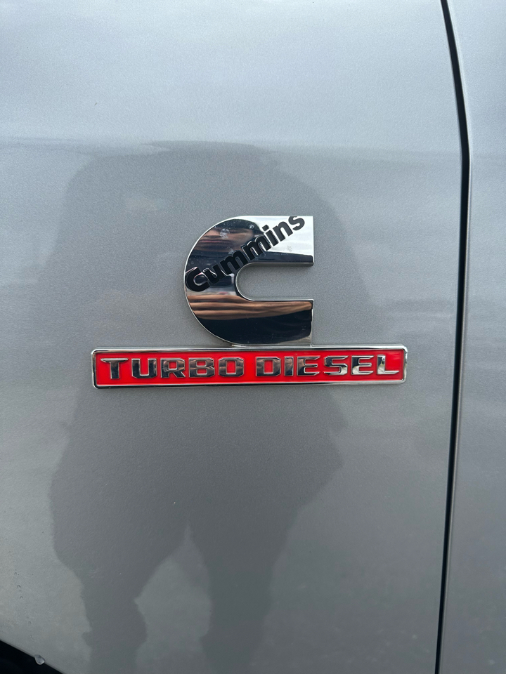 RAM 3500 Tradesman 4x4 Crew Cab 8' Box 2022