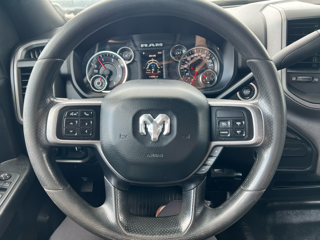 RAM 3500 Tradesman 4x4 Crew Cab 8' Box 2022