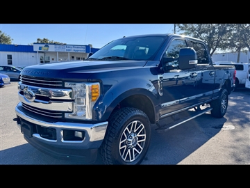 2017 Ford Super Duty F-250 SRW Lariat 4WD Crew Cab 6.75' Box