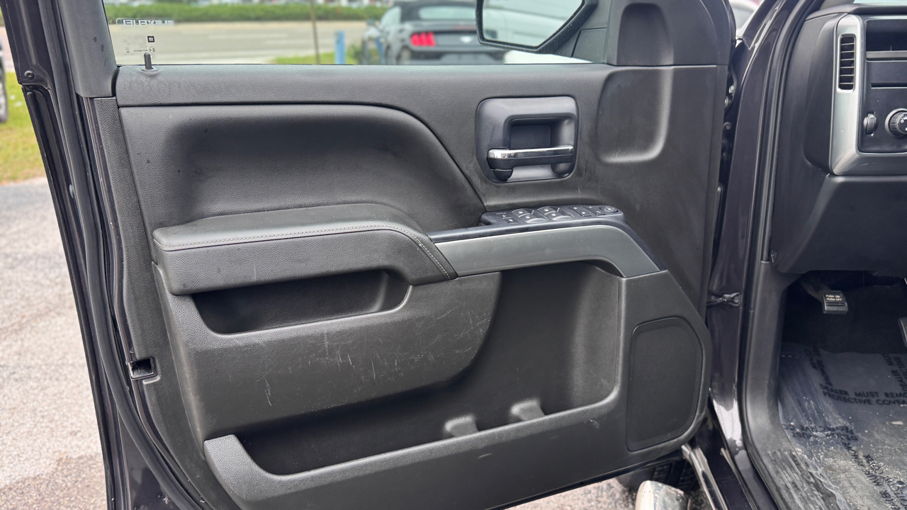 Chevrolet Silverado 1500 2WD Crew Cab 143.5" LT w/1LT 2015