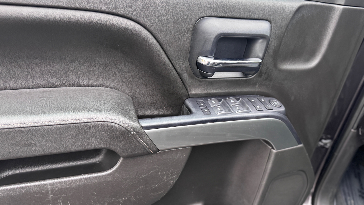 Chevrolet Silverado 1500 2WD Crew Cab 143.5" LT w/1LT 2015