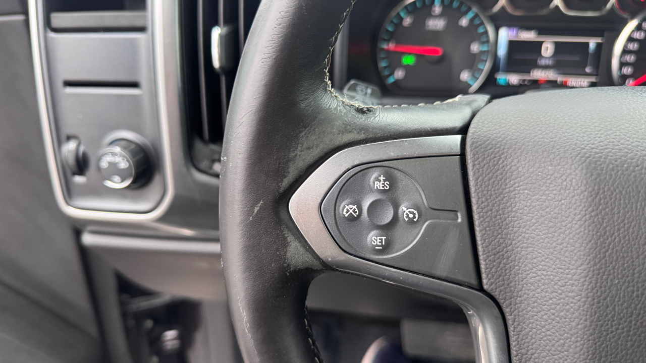 Chevrolet Silverado 1500 2WD Crew Cab 143.5" LT w/1LT 2015