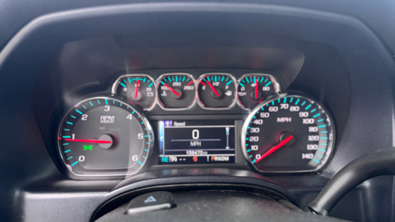 Chevrolet Silverado 1500 2WD Crew Cab 143.5" LT w/1LT 2015