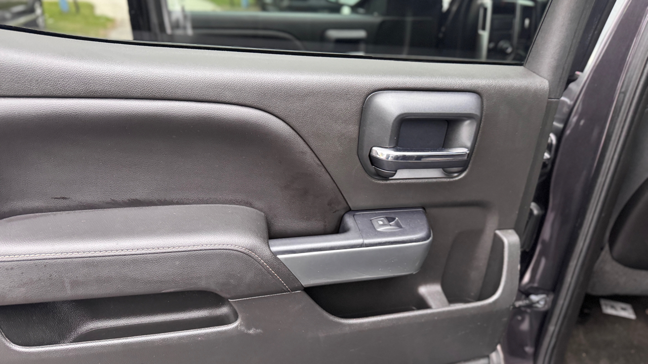 Chevrolet Silverado 1500 2WD Crew Cab 143.5" LT w/1LT 2015