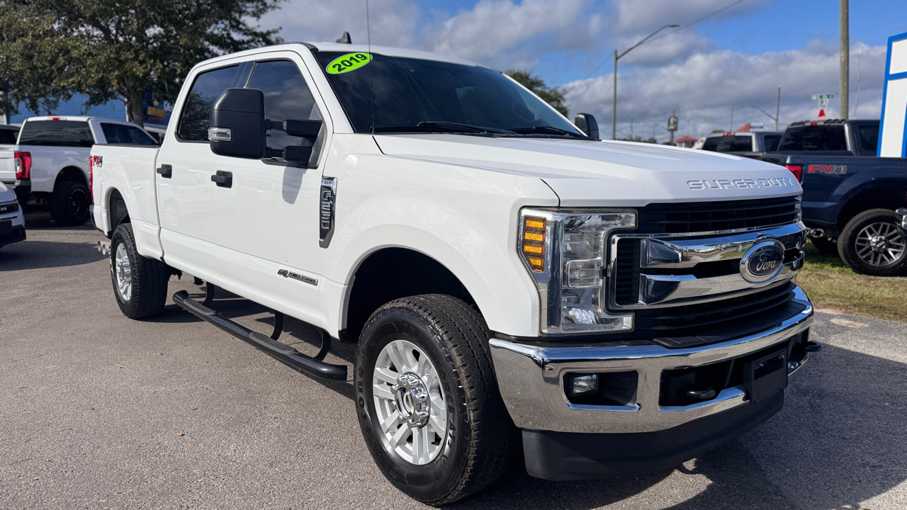 Ford Super Duty F-250 SRW XLT 4WD Crew Cab 8' Box 2019
