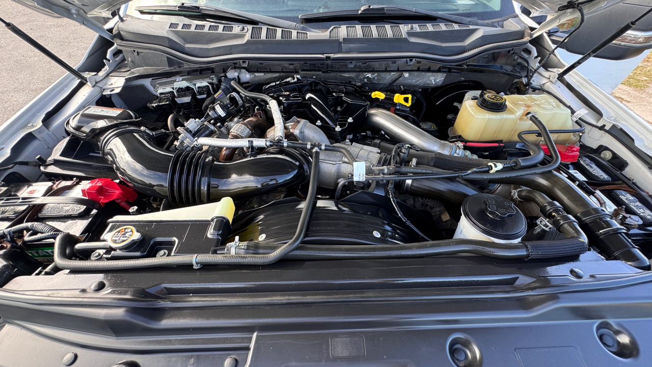 Ford Super Duty F-250 SRW XLT 4WD Crew Cab 8' Box 2019