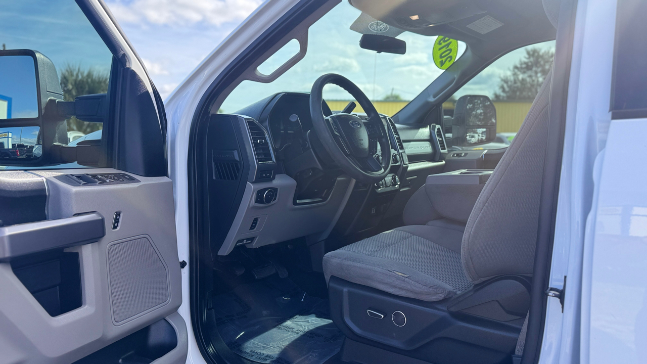 Ford Super Duty F-250 SRW XLT 4WD Crew Cab 8' Box 2019