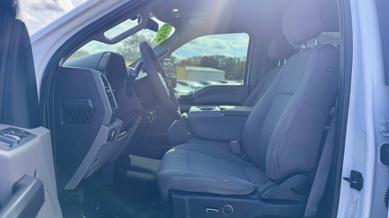 Ford Super Duty F-250 SRW XLT 4WD Crew Cab 8' Box 2019