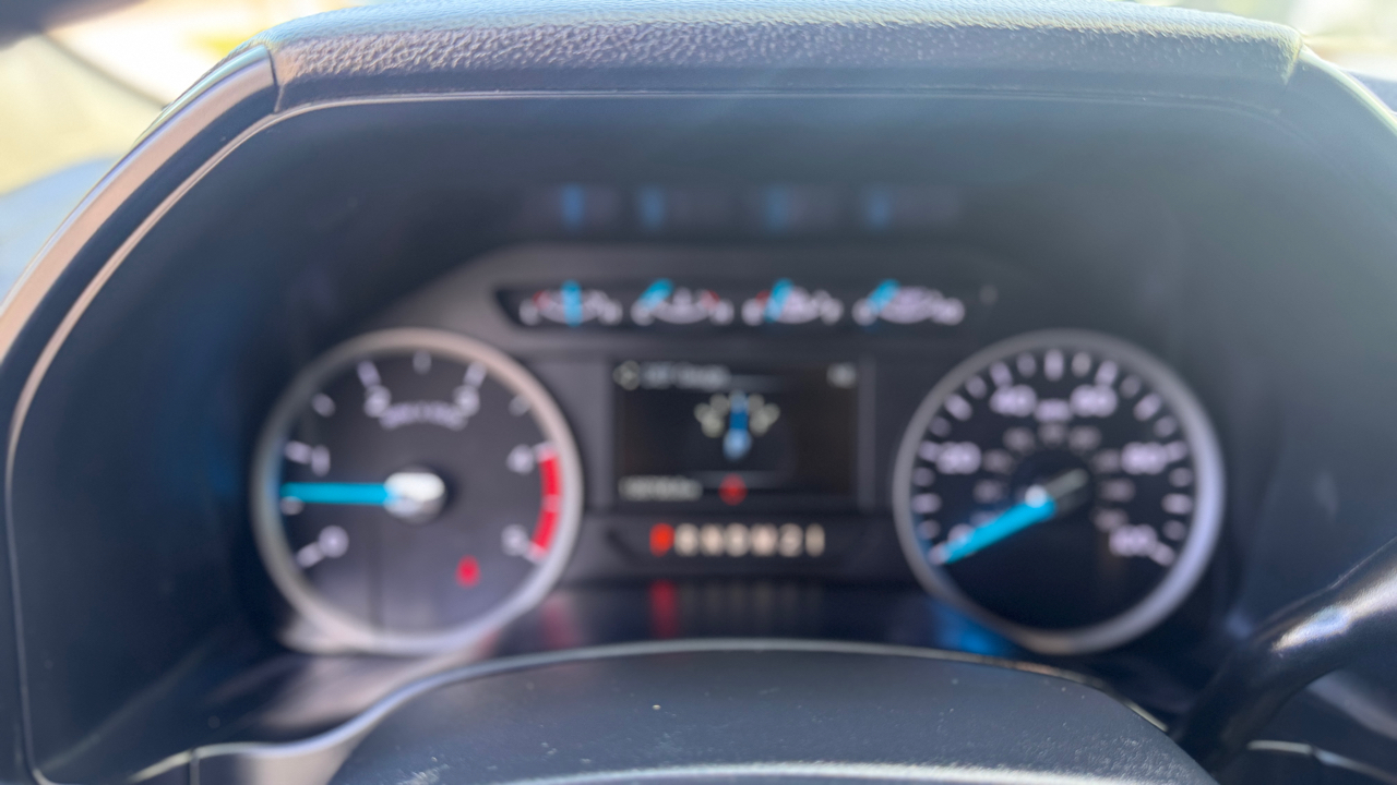 Ford Super Duty F-250 SRW XLT 4WD Crew Cab 8' Box 2019