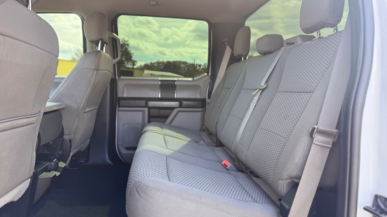 Ford Super Duty F-250 SRW XLT 4WD Crew Cab 8' Box 2019