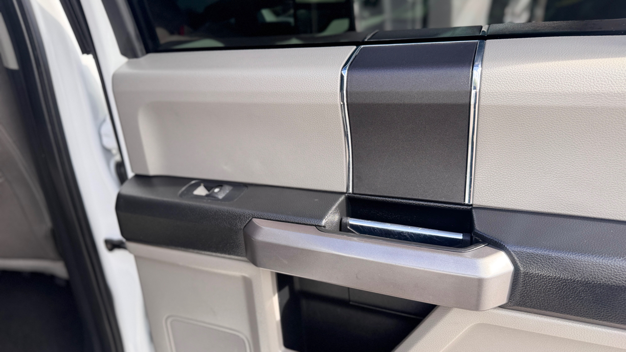 Ford Super Duty F-250 SRW XLT 4WD Crew Cab 8' Box 2019