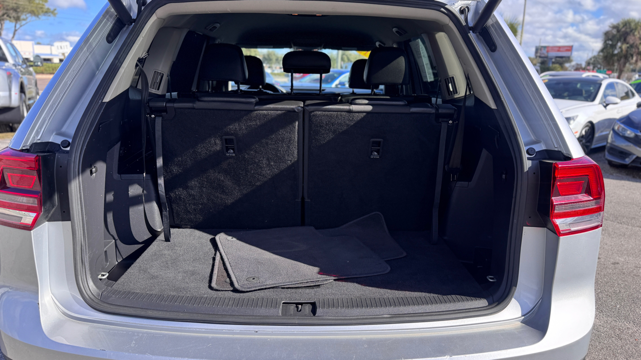 Volkswagen Atlas 3.6L V6 SE w/Technology FWD 2019