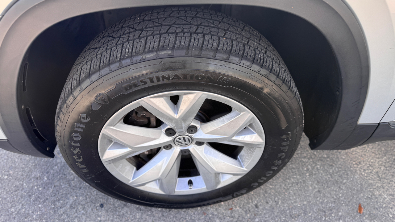 Volkswagen Atlas 3.6L V6 SE w/Technology FWD 2019