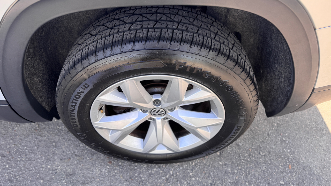 Volkswagen Atlas 3.6L V6 SE w/Technology FWD 2019