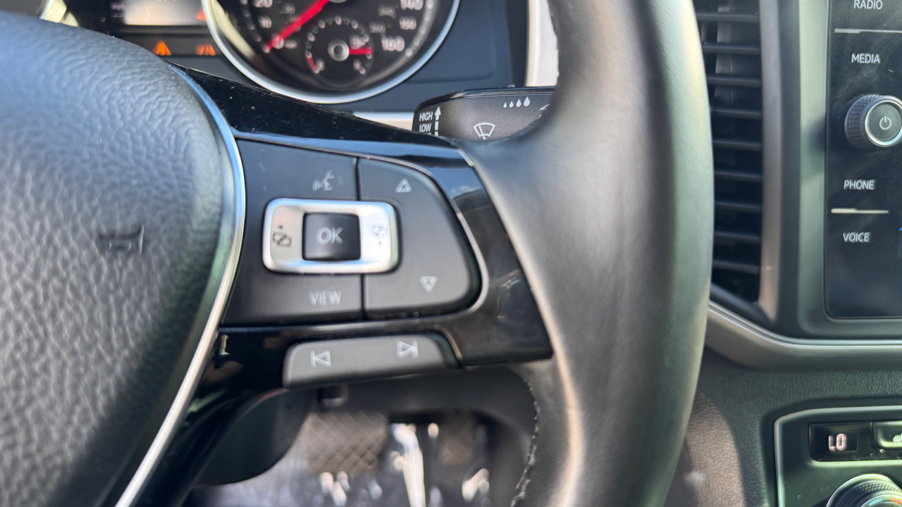 Volkswagen Atlas 3.6L V6 SE w/Technology FWD 2019