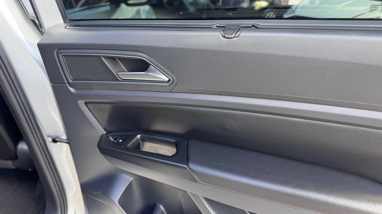 Volkswagen Atlas 3.6L V6 SE w/Technology FWD 2019