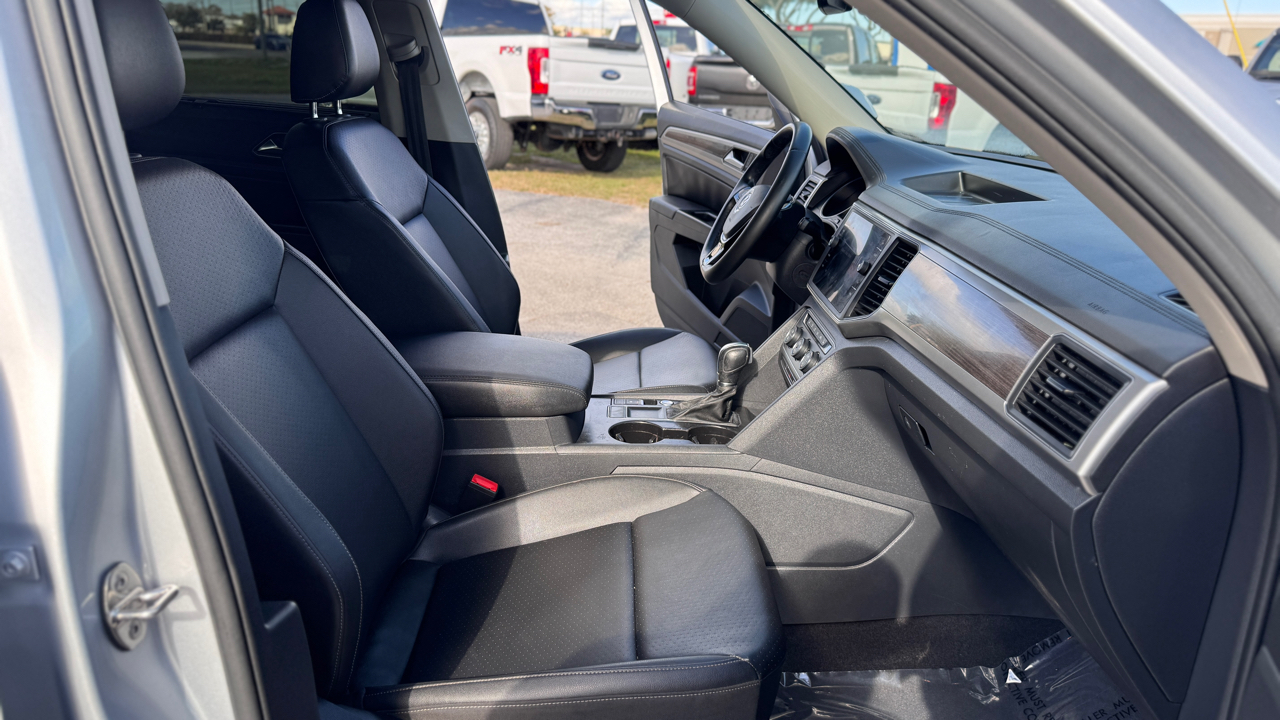 Volkswagen Atlas 3.6L V6 SE w/Technology FWD 2019