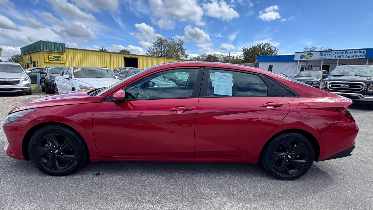 Hyundai Elantra SEL Auto 2021