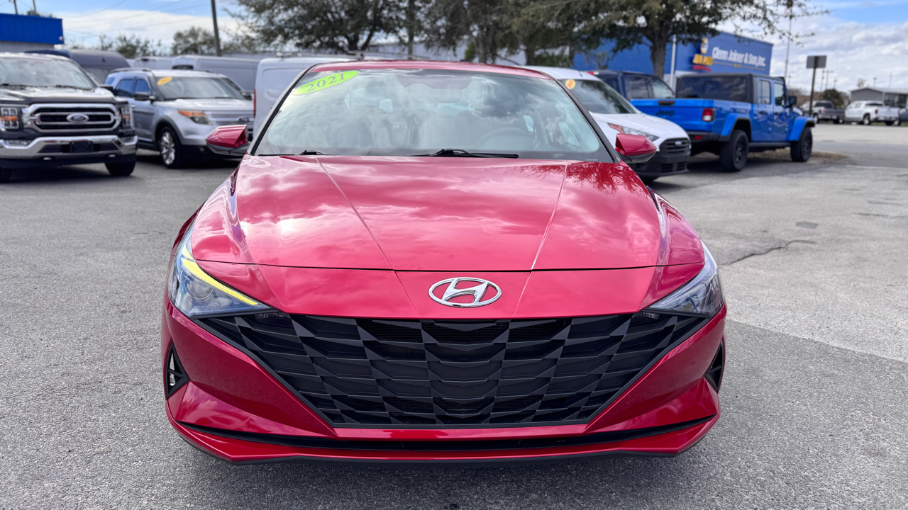 Hyundai Elantra SEL Auto 2021