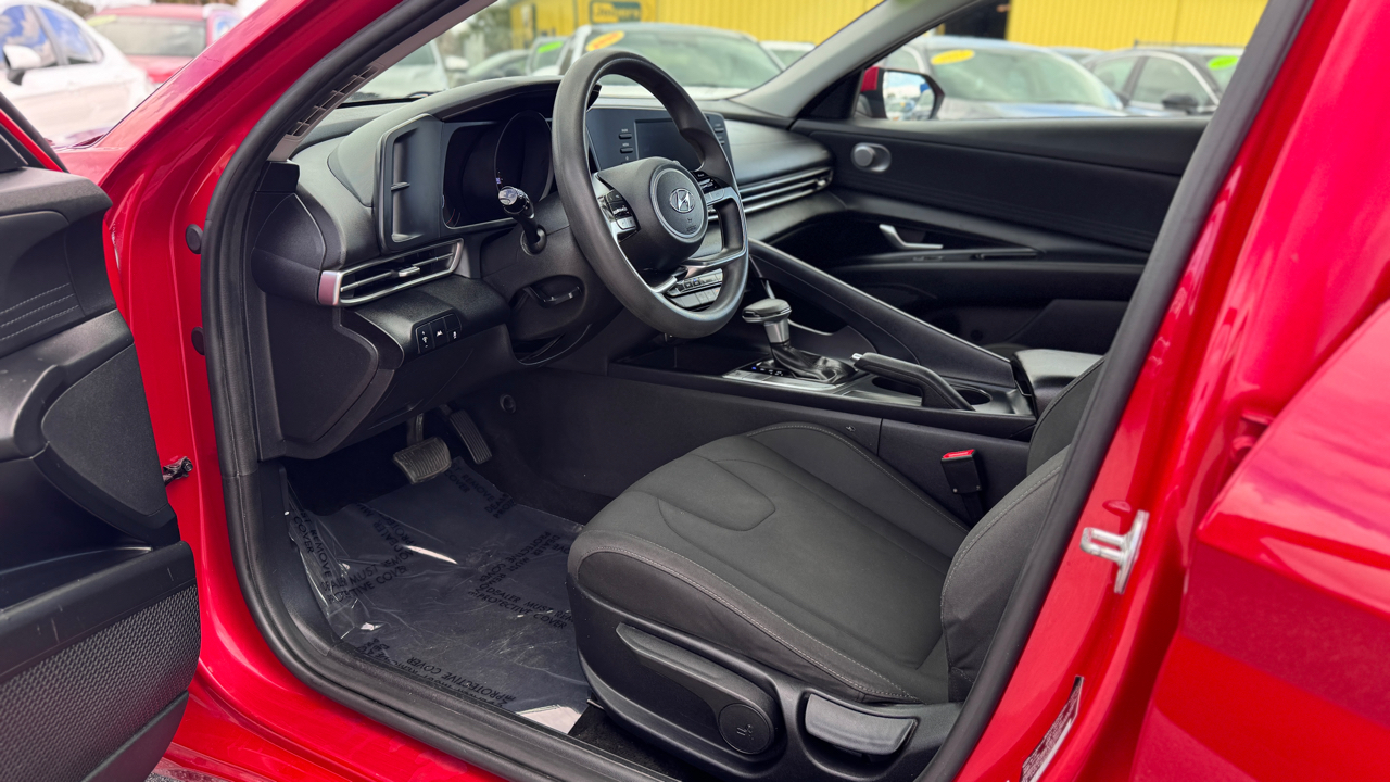 Hyundai Elantra SEL Auto 2021