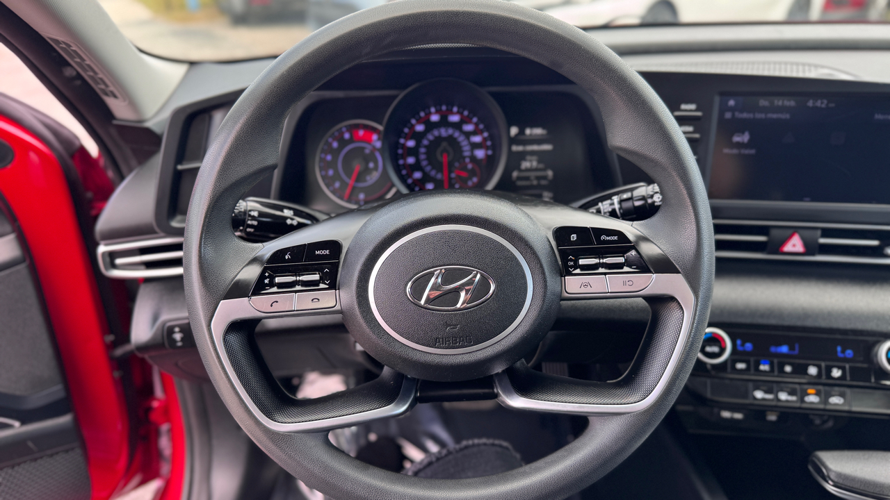 Hyundai Elantra SEL Auto 2021