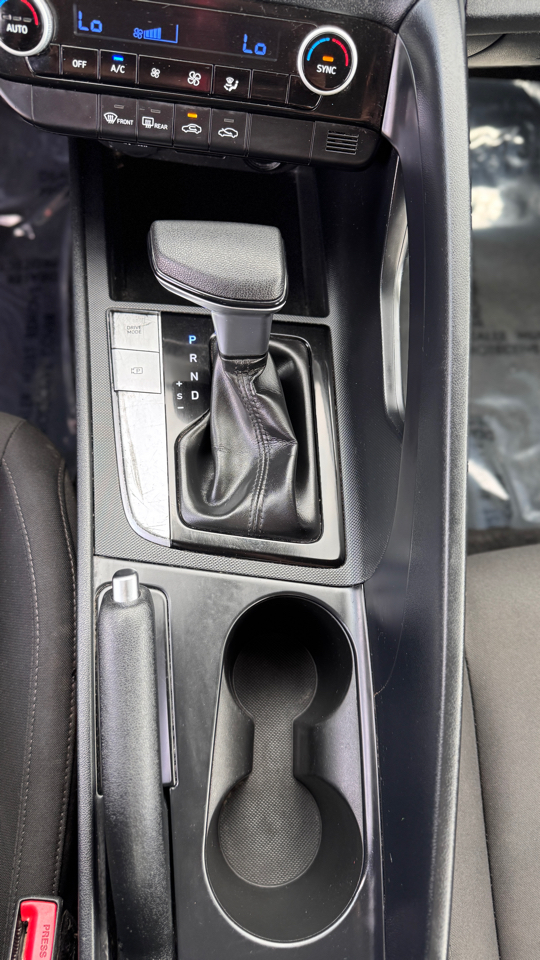 Hyundai Elantra SEL Auto 2021