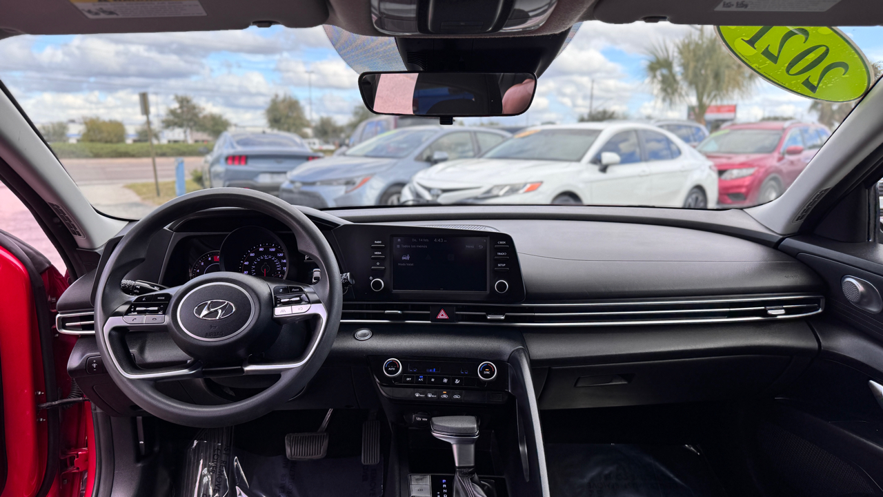 Hyundai Elantra SEL Auto 2021