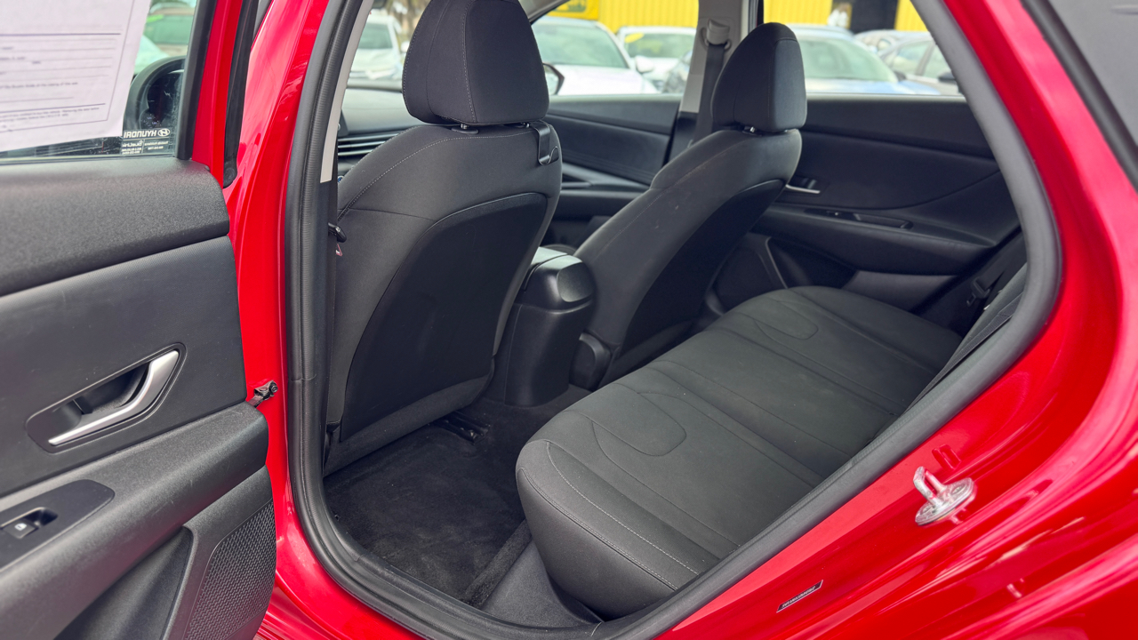 Hyundai Elantra SEL Auto 2021