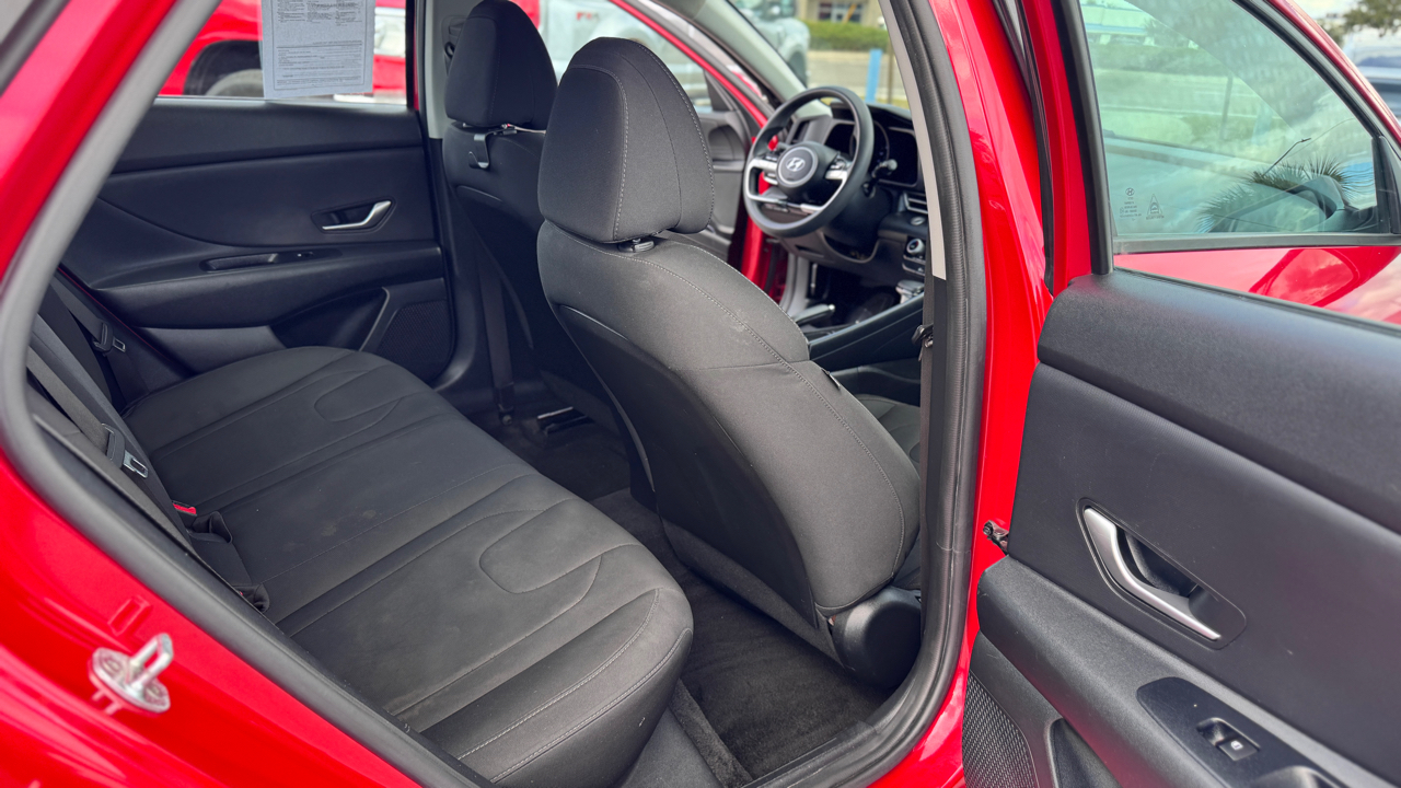 Hyundai Elantra SEL Auto 2021