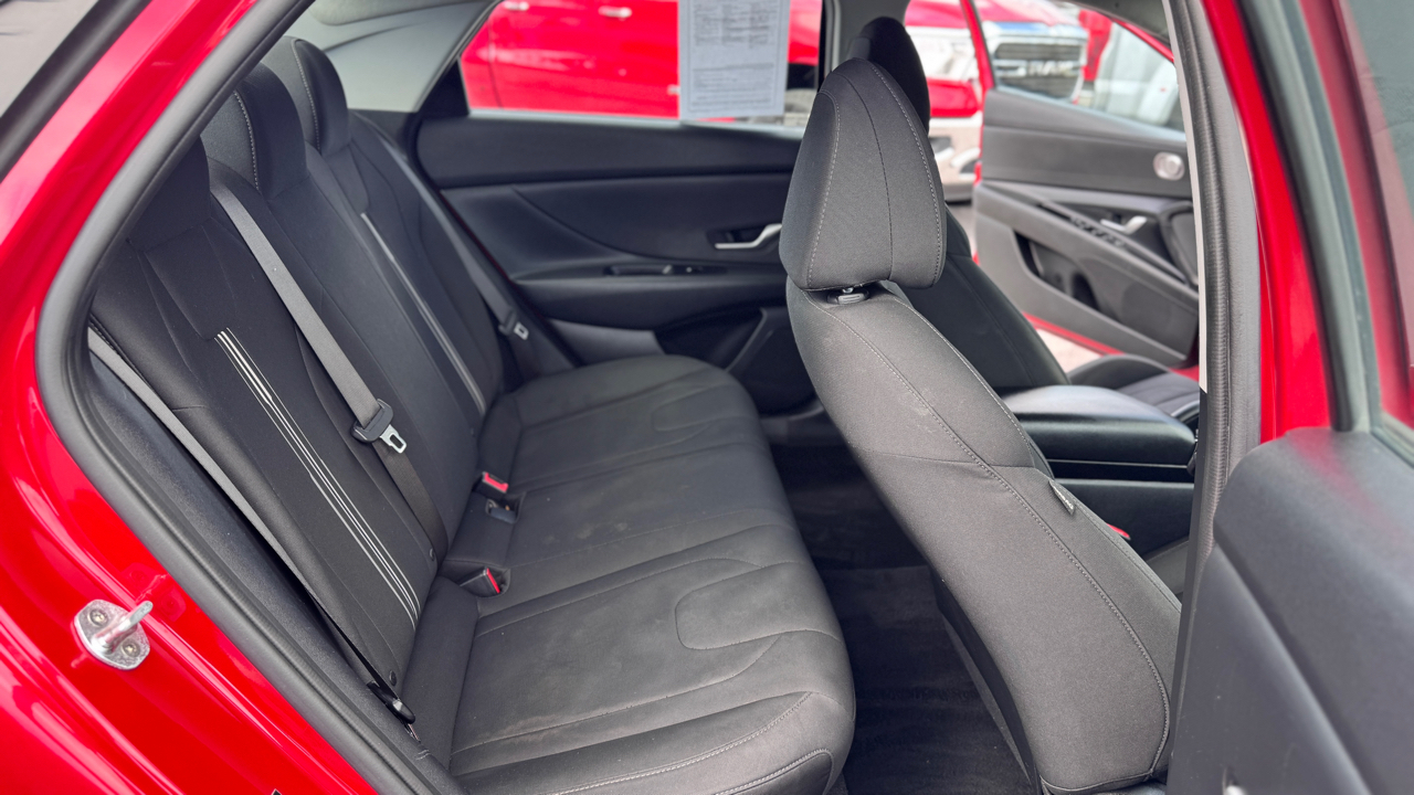 Hyundai Elantra SEL Auto 2021