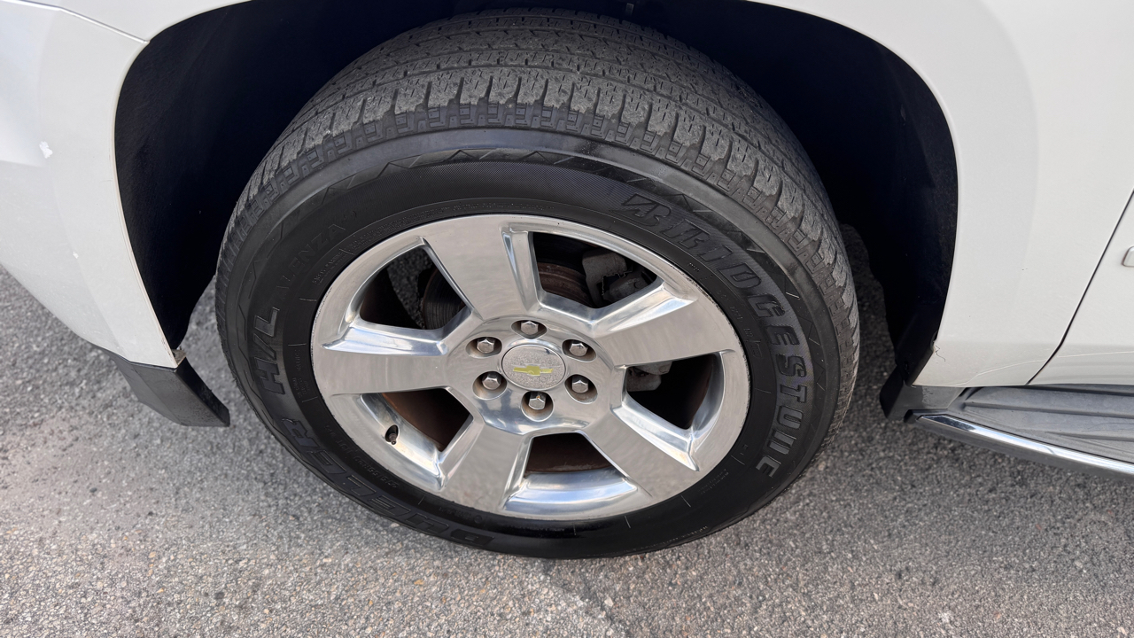 Chevrolet Suburban 2WD 4dr 1500 LTZ 2016