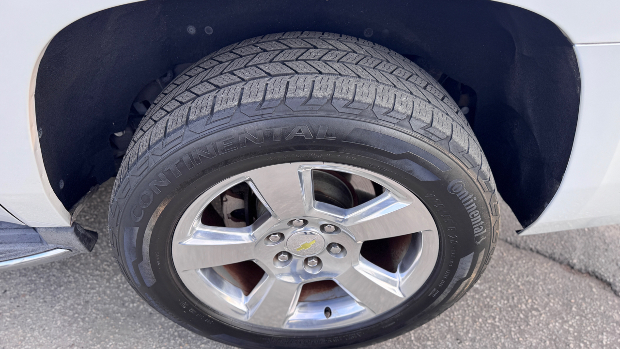 Chevrolet Suburban 2WD 4dr 1500 LTZ 2016