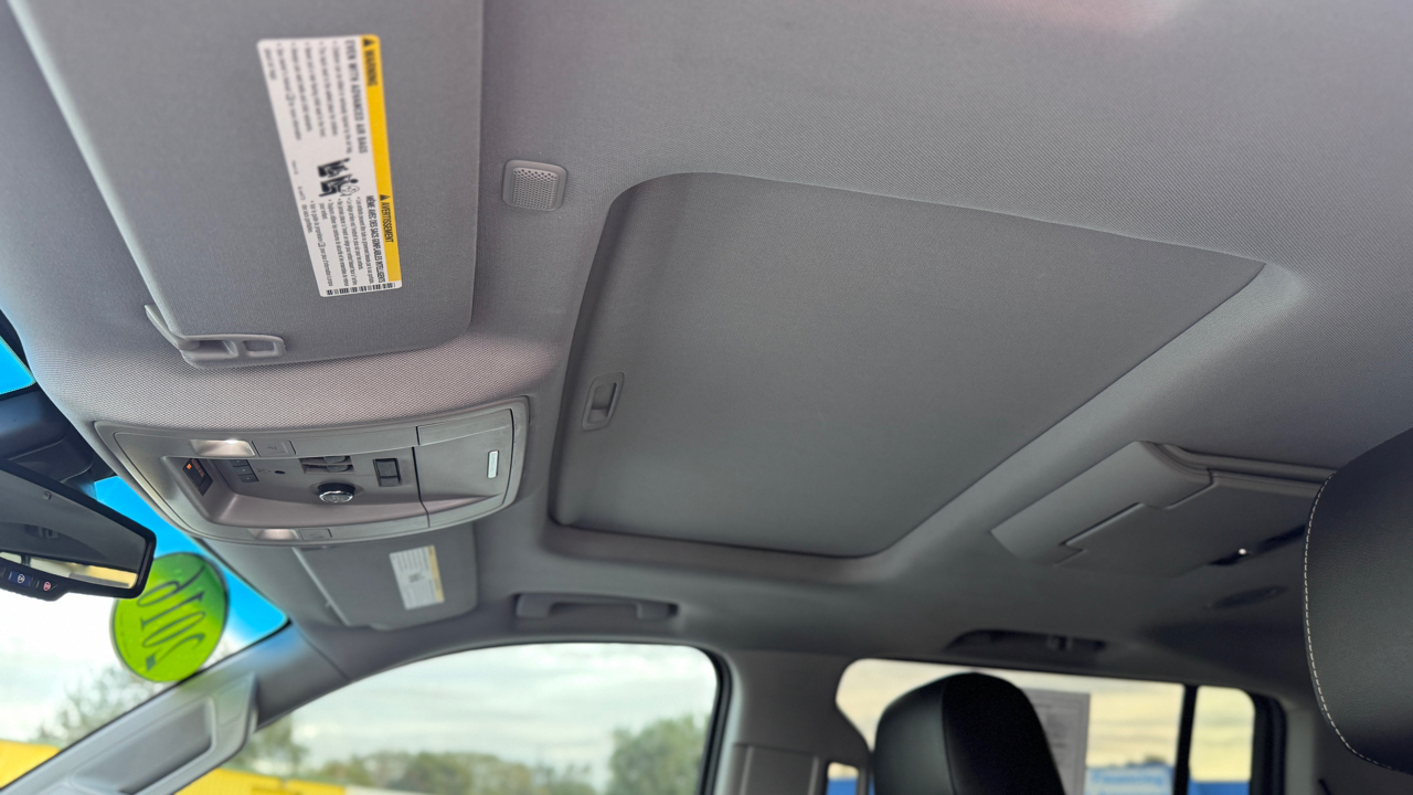 Chevrolet Suburban 2WD 4dr 1500 LTZ 2016