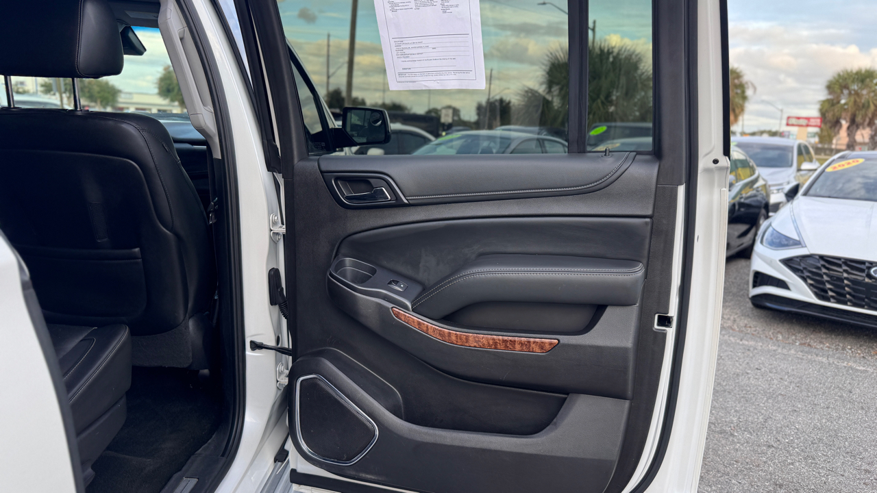 Chevrolet Suburban 2WD 4dr 1500 LTZ 2016