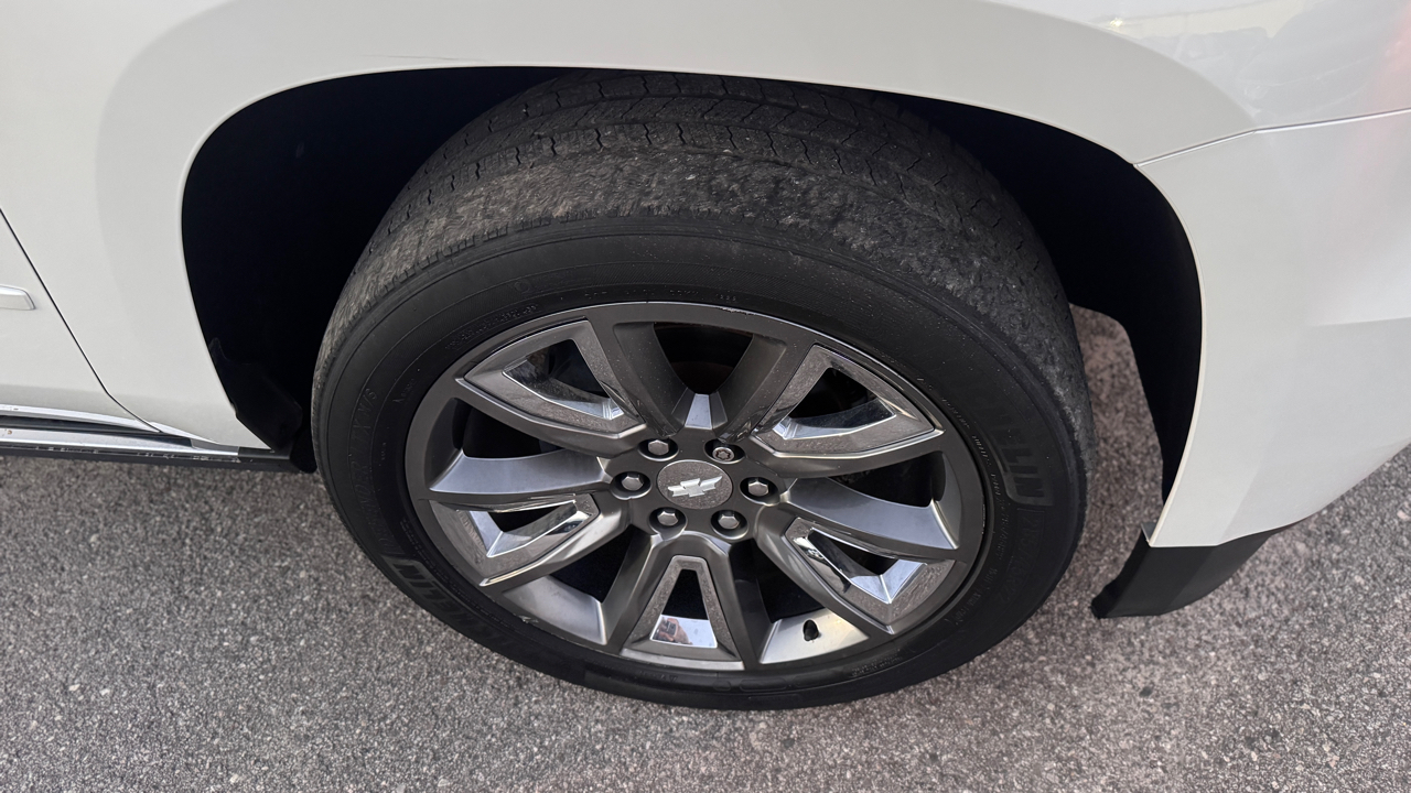 Chevrolet Suburban 2WD 4dr 1500 LTZ 2016