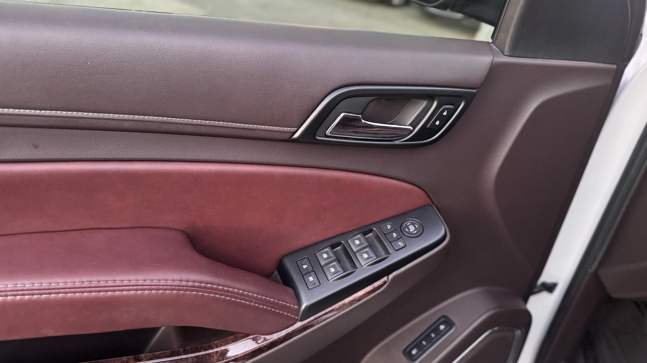 Chevrolet Suburban 2WD 4dr 1500 LTZ 2016