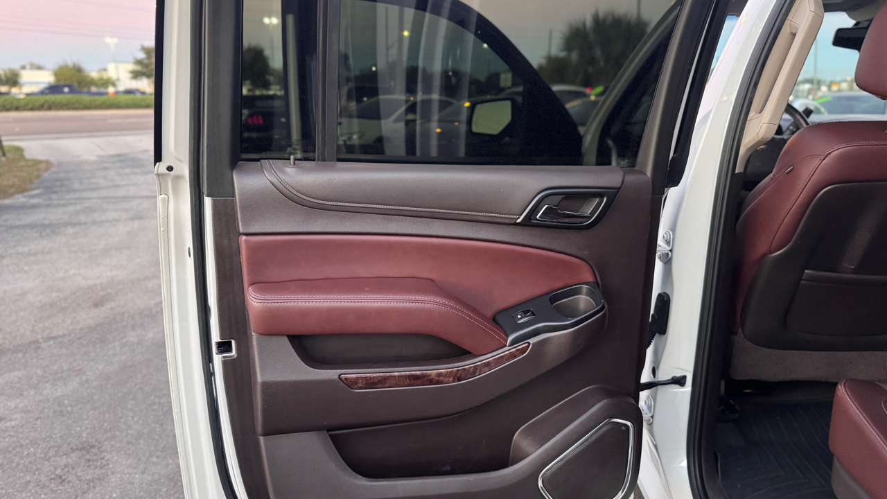 Chevrolet Suburban 2WD 4dr 1500 LTZ 2016