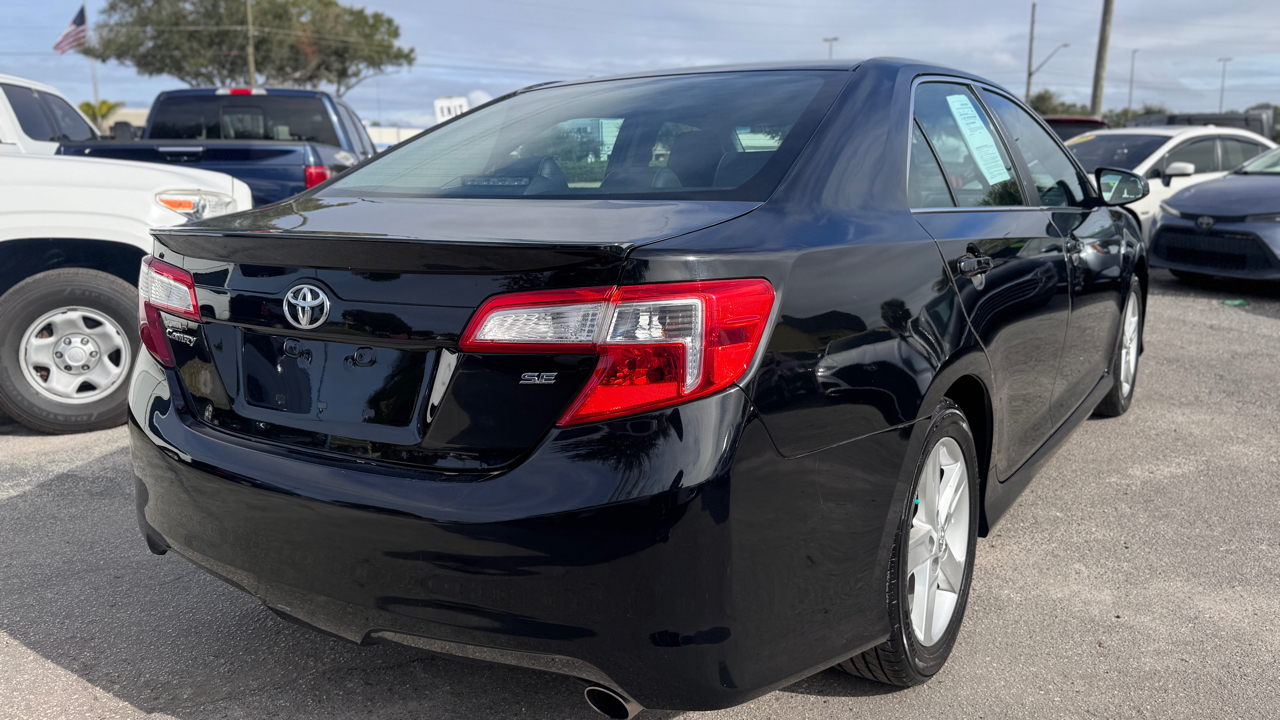 Toyota Camry 2014.5 4dr Sdn I4 Auto SE (Natl) 2014