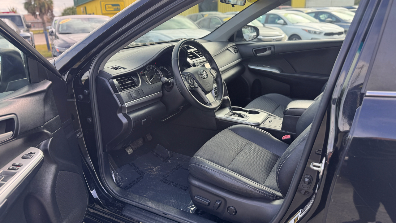 Toyota Camry 2014.5 4dr Sdn I4 Auto SE (Natl) 2014