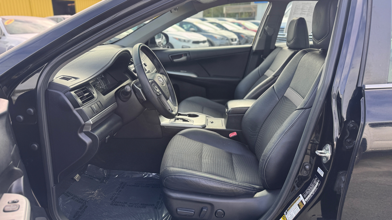 Toyota Camry 2014.5 4dr Sdn I4 Auto SE (Natl) 2014