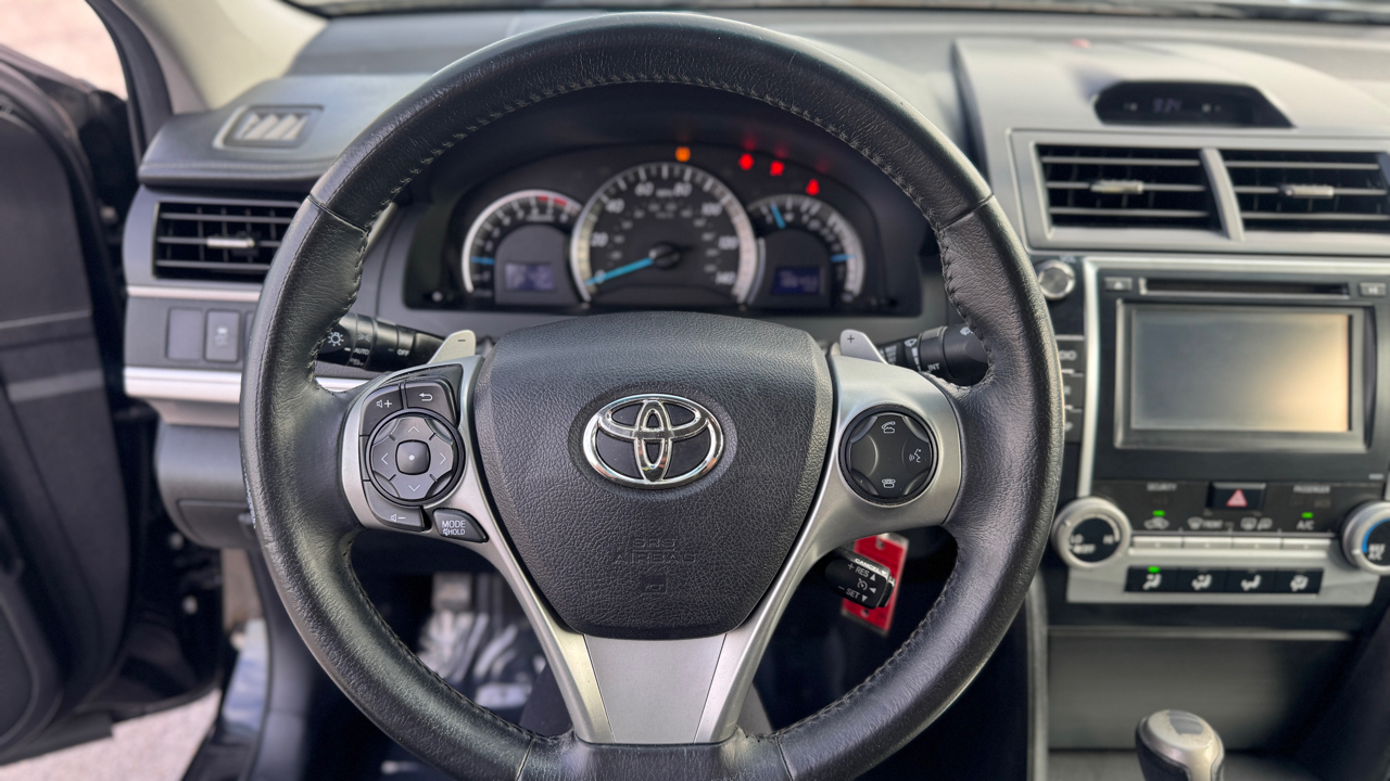 Toyota Camry 2014.5 4dr Sdn I4 Auto SE (Natl) 2014