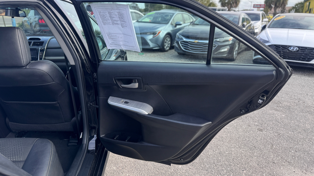 Toyota Camry 2014.5 4dr Sdn I4 Auto SE (Natl) 2014