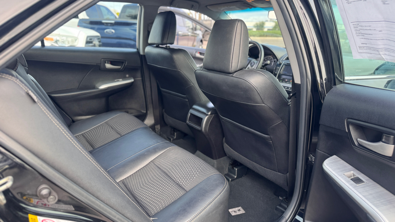 Toyota Camry 2014.5 4dr Sdn I4 Auto SE (Natl) 2014