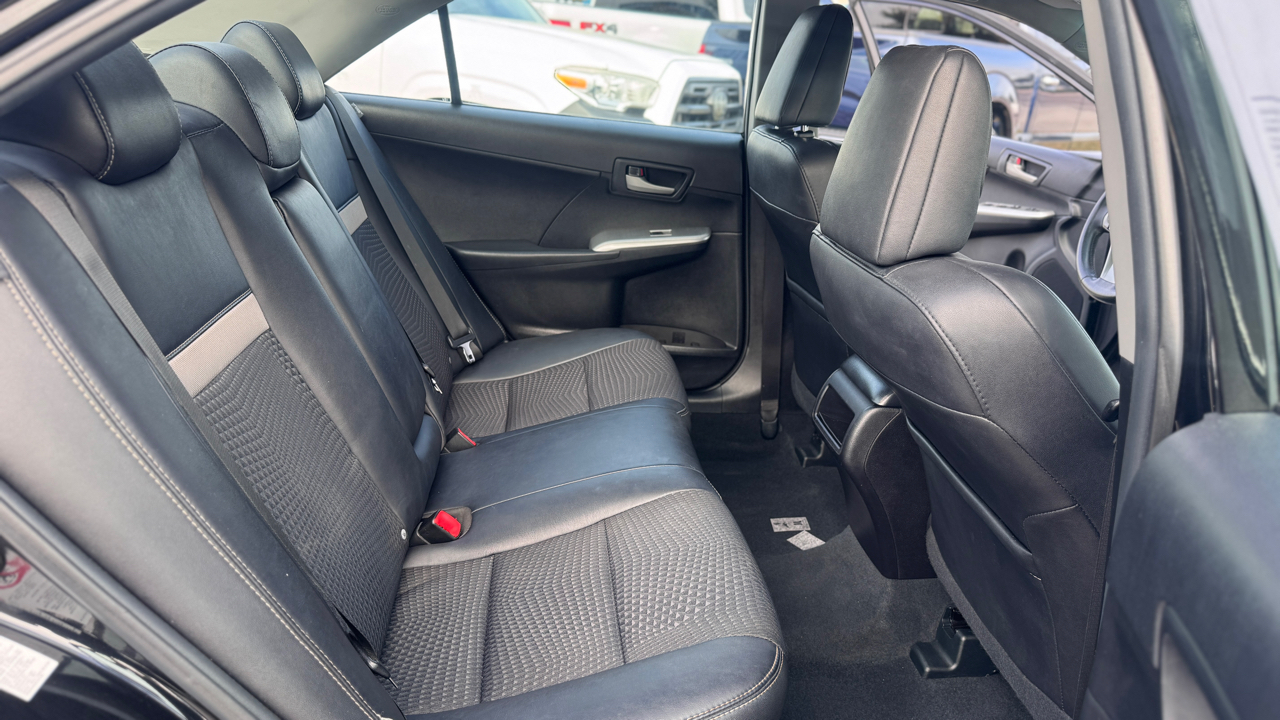 Toyota Camry 2014.5 4dr Sdn I4 Auto SE (Natl) 2014