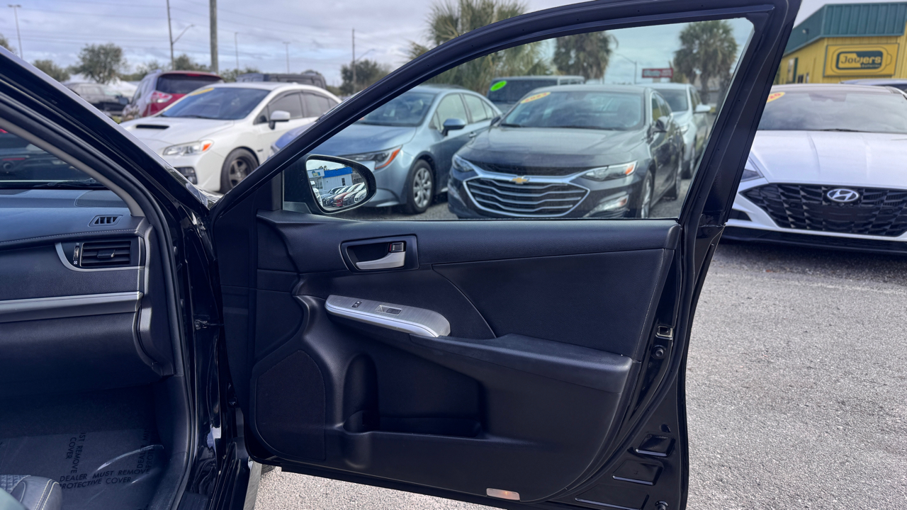 Toyota Camry 2014.5 4dr Sdn I4 Auto SE (Natl) 2014