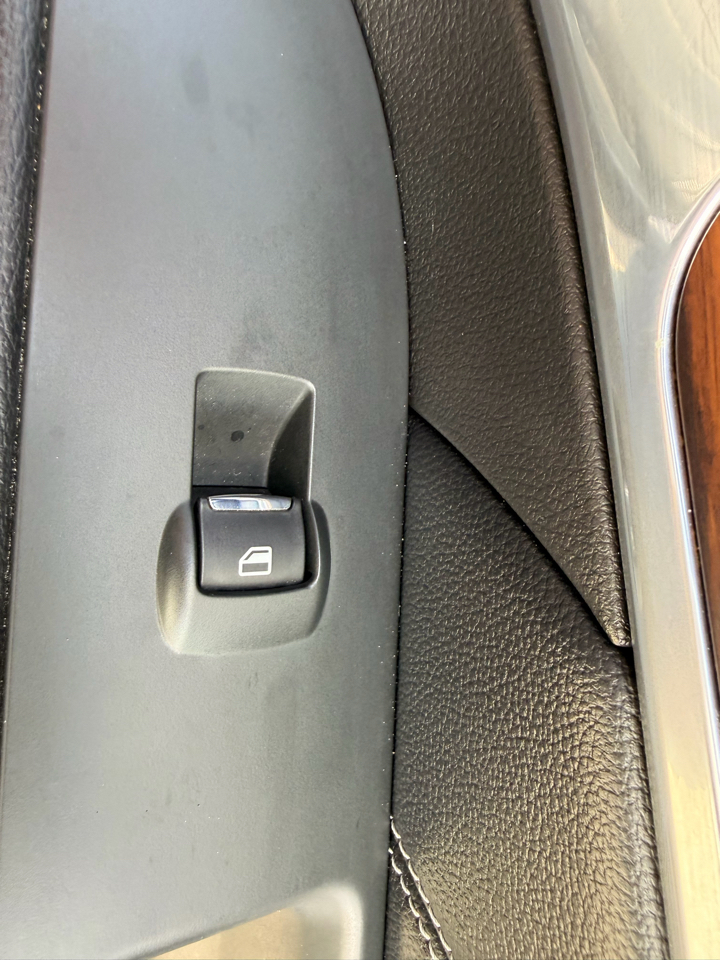 Ford Explorer FWD 4dr Limited 2016
