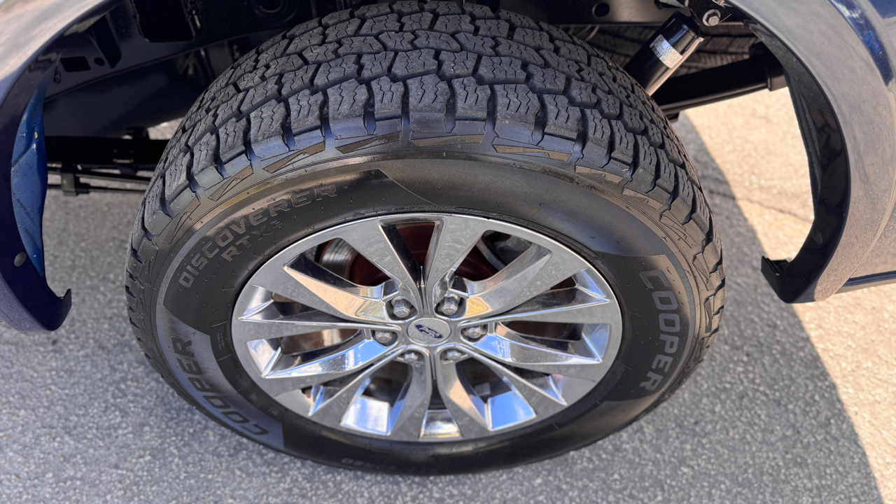 Ford F-150 2WD SuperCrew 157" Lariat 2016