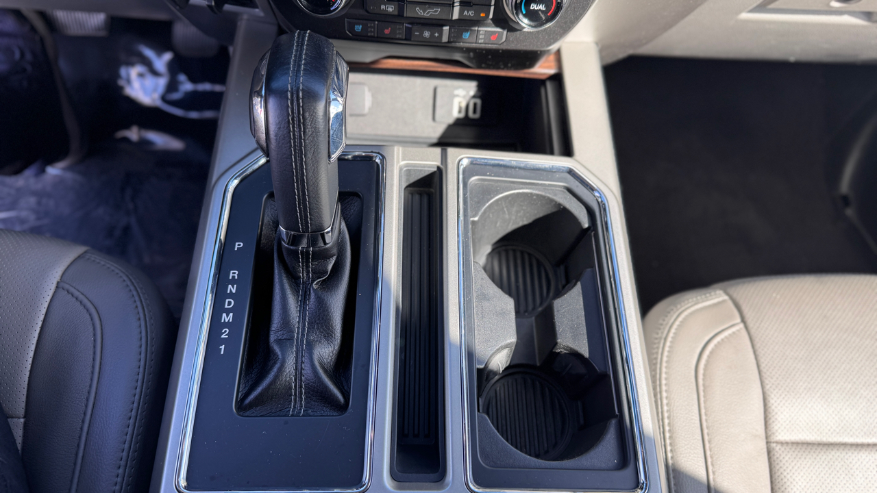 Ford F-150 2WD SuperCrew 157" Lariat 2016