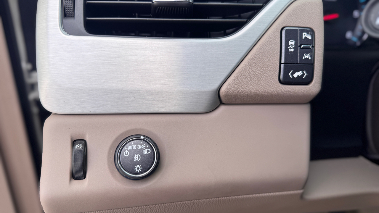 GMC Yukon XL 2WD 4dr SLT 2018