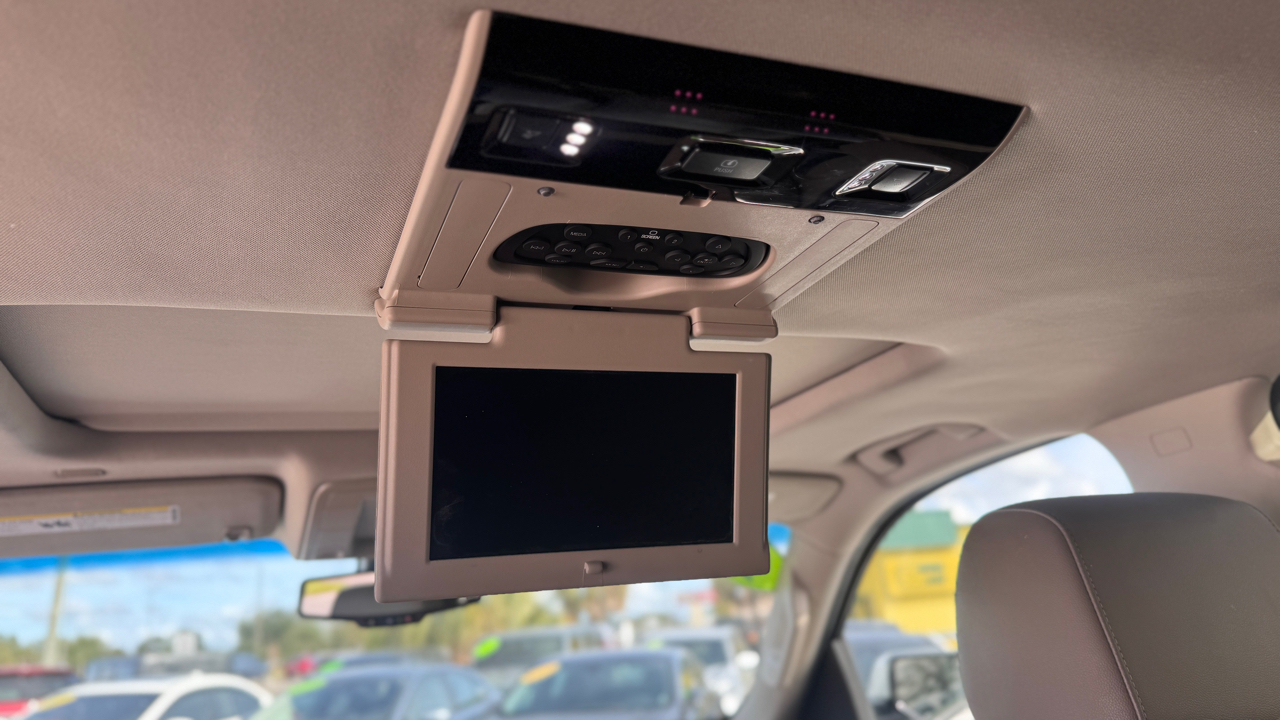 GMC Yukon XL 2WD 4dr SLT 2018